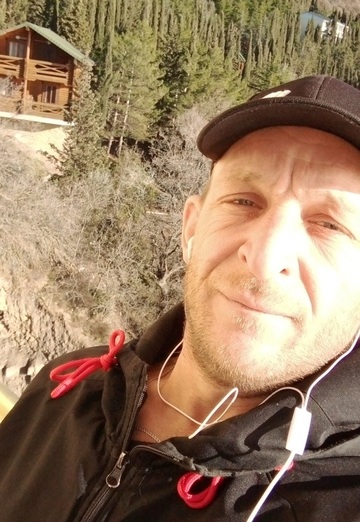 Моя фотография - Леонид Тищенко, 44 из Краснодар (@cemel12)